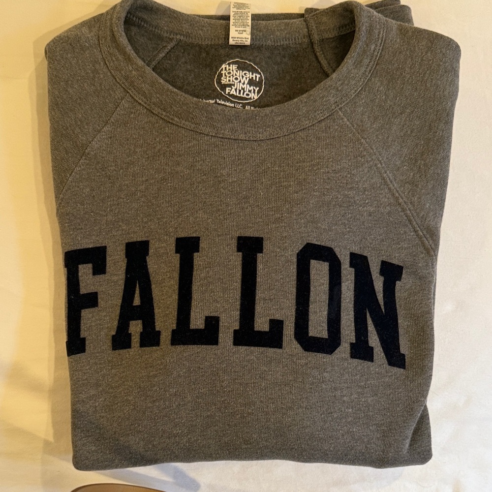 The Tonight Show Starring Jimmy Fallon Crewneck Sweatshirt Gray Sweater Large